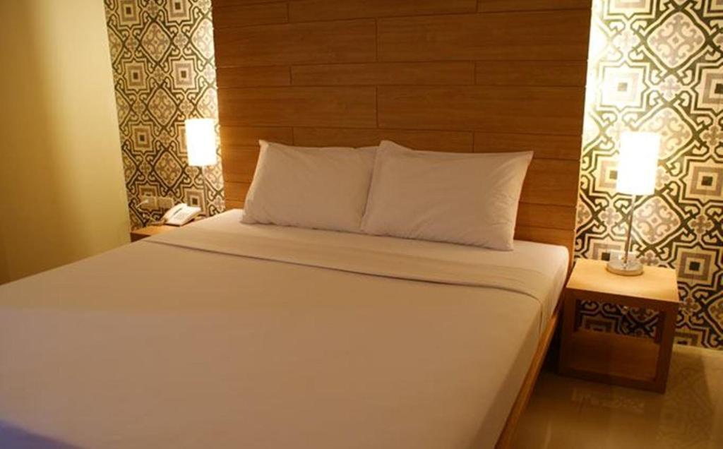 فندق Phuketفي  تشاينوتيل الغرفة الصورة